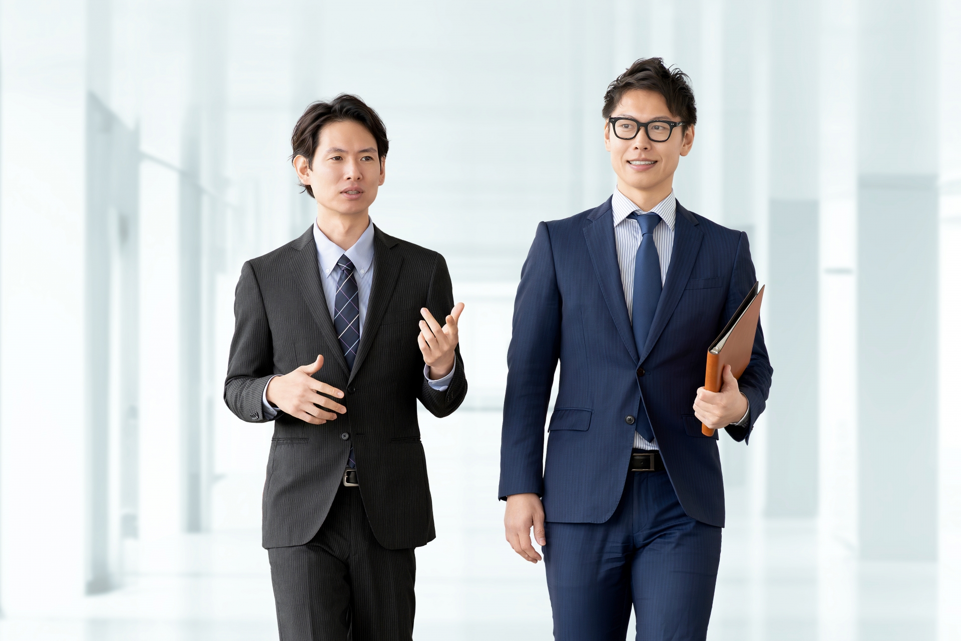 SEO対策とホームページ制作の技術力を示すイメージ